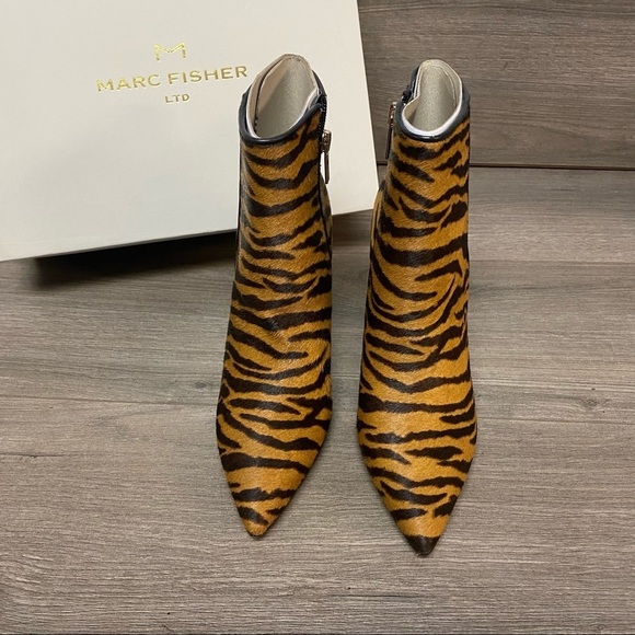 Marc Fisher | Mayaely Calf Hair Heeled Booties NEW - Picture 3 of 11